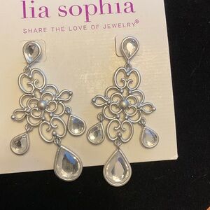 Lia Sophia Silver ethereal  chandelier drop earrings